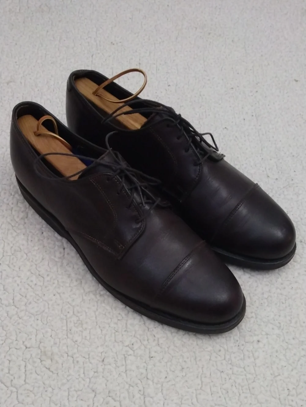 Like New Allen Edmonds Dark Brown Leather Derby Road Warriors Shoes